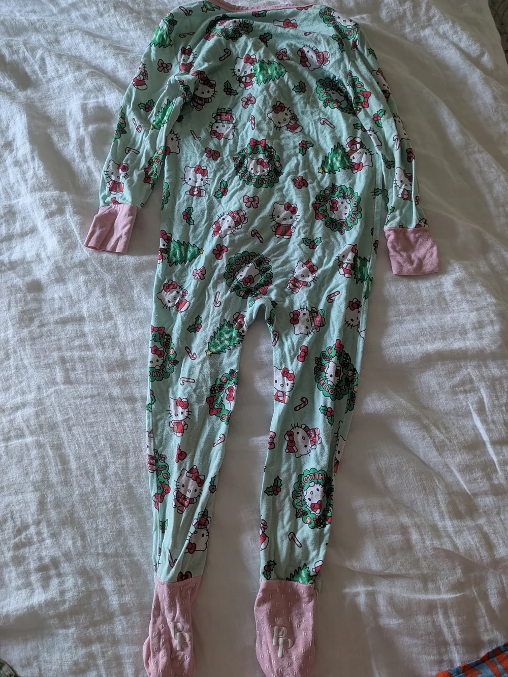 Hello Kitty Christmas Wreath 18-24mos Convertible Zipper Pajamas